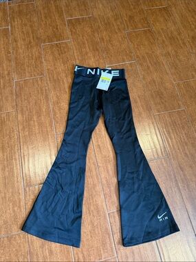 Nike Black tight fit high rise full length